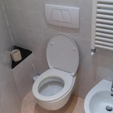 招待所 阿菲塔卡米尔洛萨德温提酒店 3*